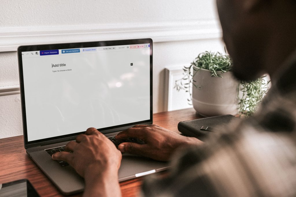 3e003ff5 2eef 49b3 a301 0b34b93275f7 web